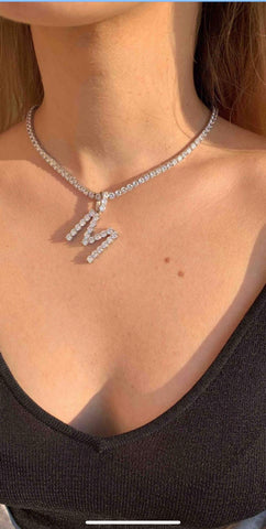 The “Diamond Pendant Chain Necklace”